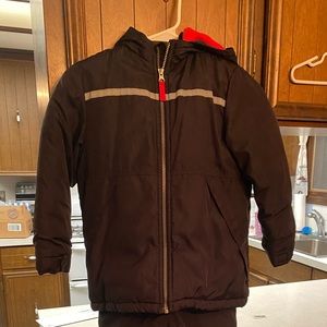 EUC boys carters size 7 winter coat and snow overalls